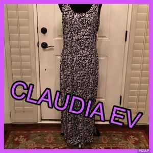 NWT Long Blk/Wht Sleeveless Dress
